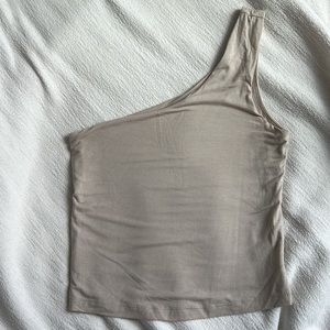 Vestique one shoulder crop top